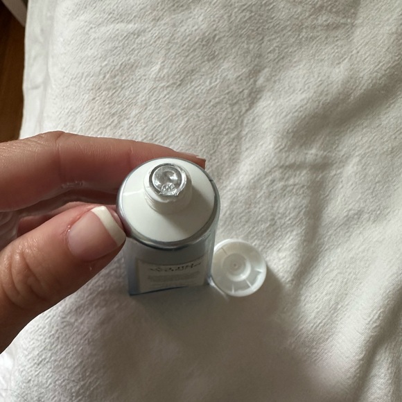 Sunday Riley Ceramic Slip Cleanser - Picture 4 of 4